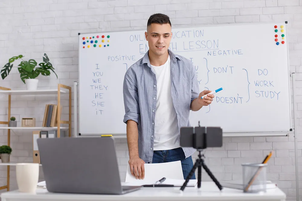 Virtualidad disruptiva como nuevo modelo educativo en las instituciones de educación superior logo